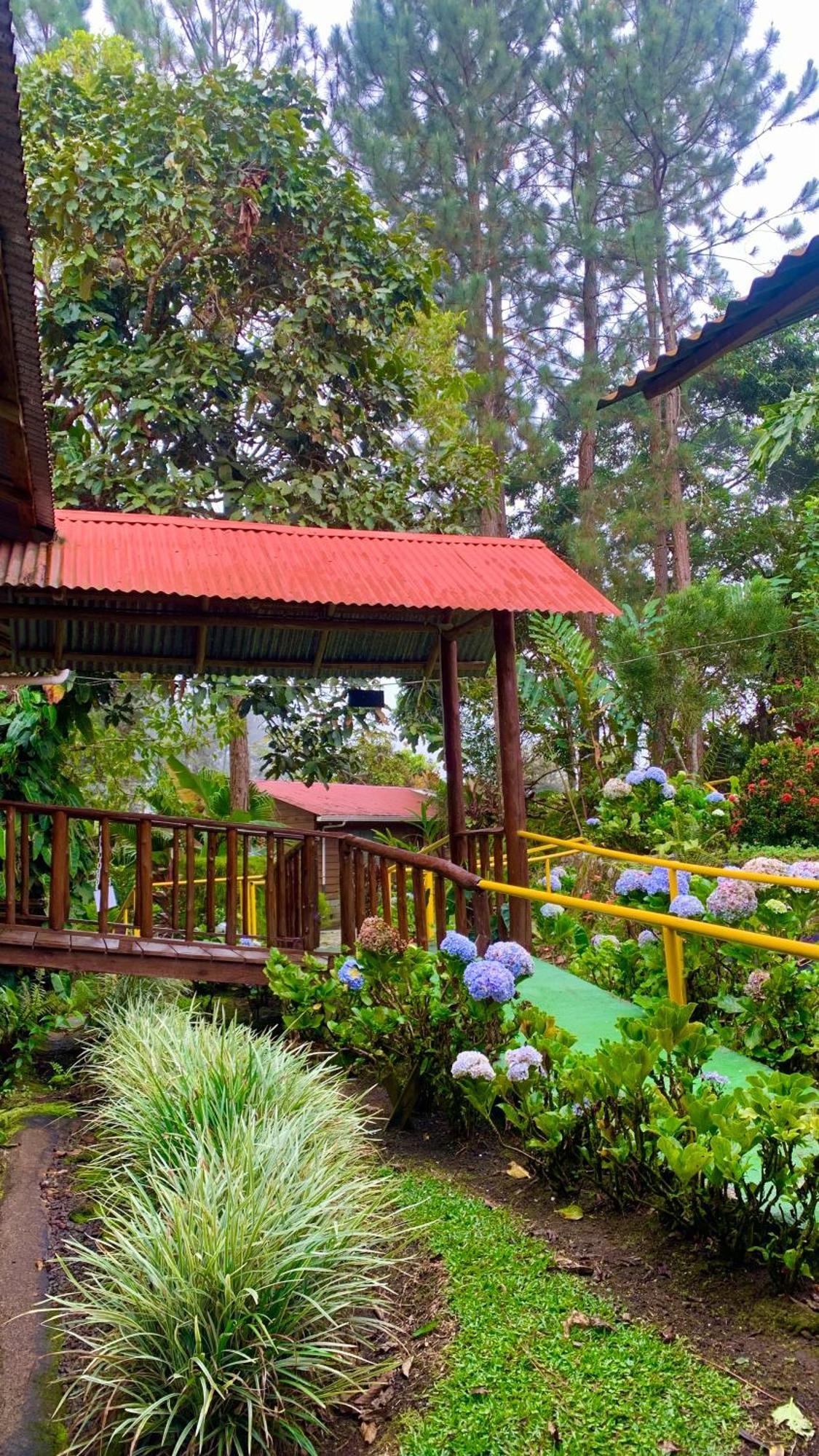 Vista Turrialba Lodge ภายนอก รูปภาพ